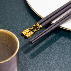 Kurogane chopsticks (Essstäbchen)